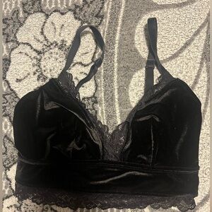 La Senza Black Velvet and Lace Bralette sz. D/DD